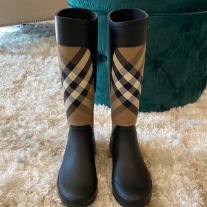Burberry rain boots